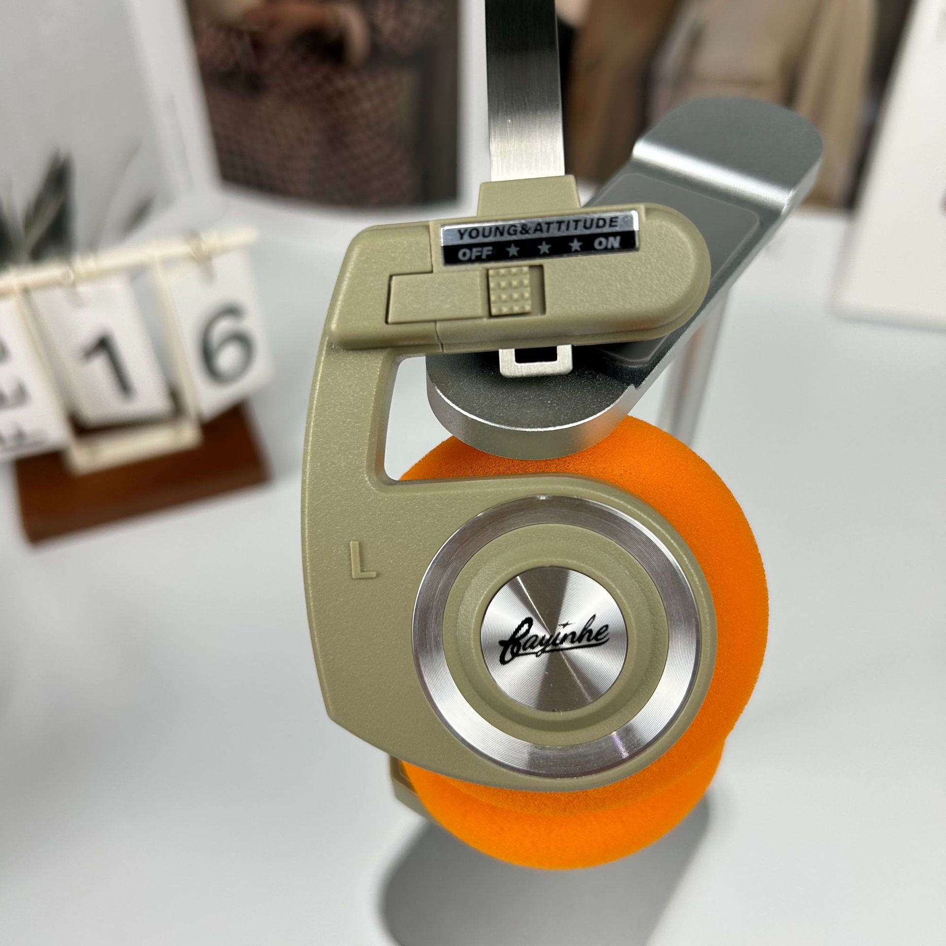 Retro Over-Ear Wireless Headph - Retro Gaming Kc のレビューと価格