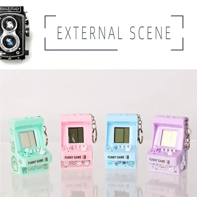 Portable Mini Pocket Keychain  - Retro Gaming Universe のレビューと価格